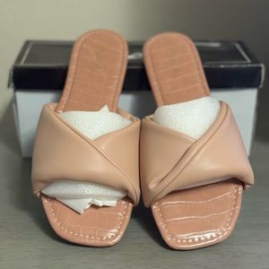 Qupid Meriah Slip Sandal